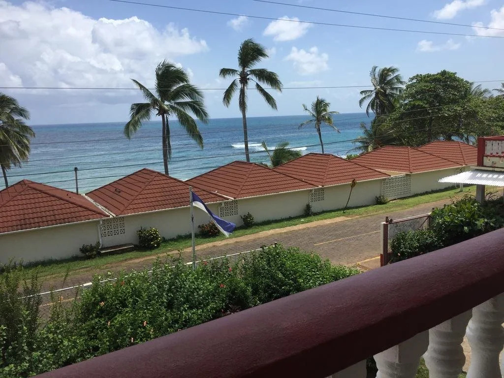 Sunrise Paradise/Carlito´s Place