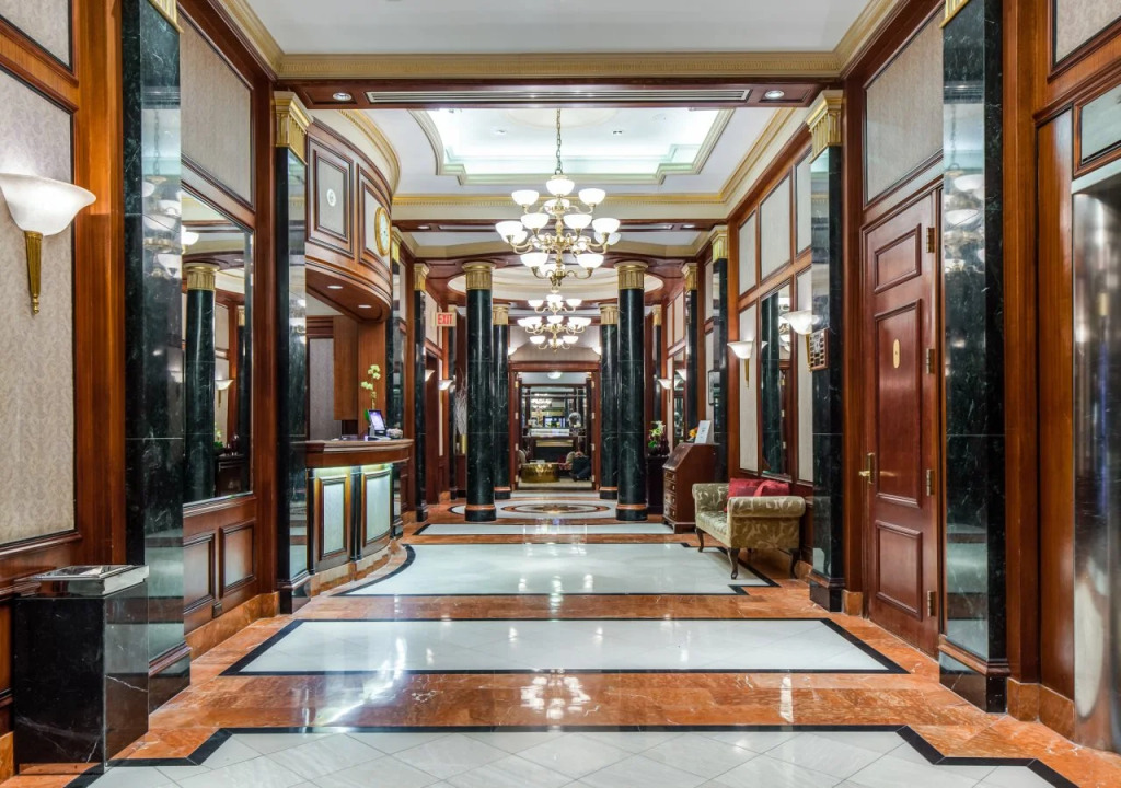 Avalon Hotel