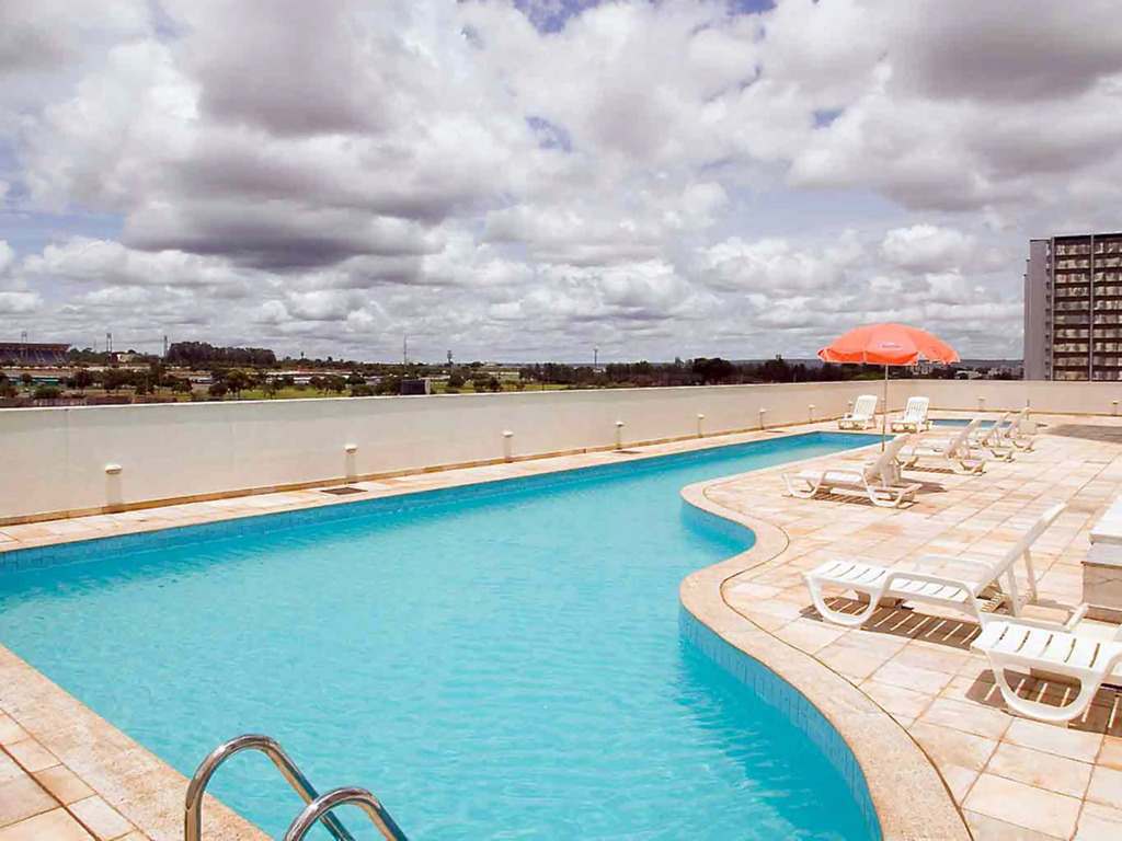 FLAT NO MERCURE BRASÍLIA LIDER, COM LIMPEZA DIÁRIA GRÁTIS, AO LADO DA ESPLANADA DOS MINISTÉRIOS, ESTÁDIO MANÉ GARRINCHA E CENTRO DE CONVENÇÕES, COM PISCINA, ACADEMIA, RESTAURANTE, RECEPÇÃO 24HS By REI DOS FLATS