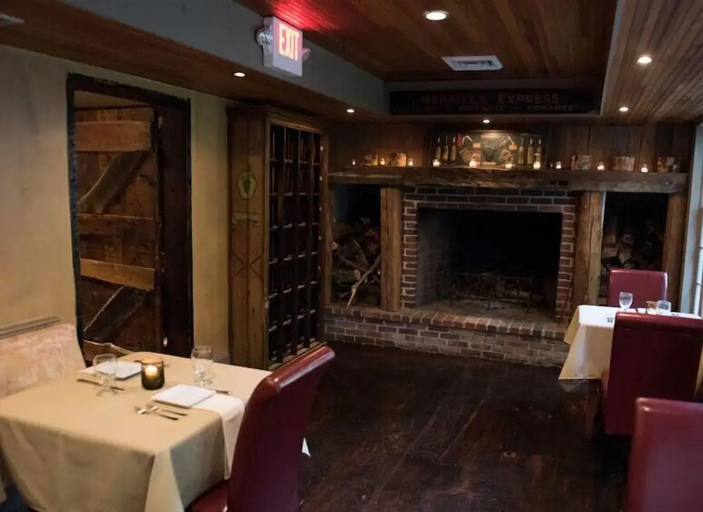 The Red Lion Inn Resort 1704