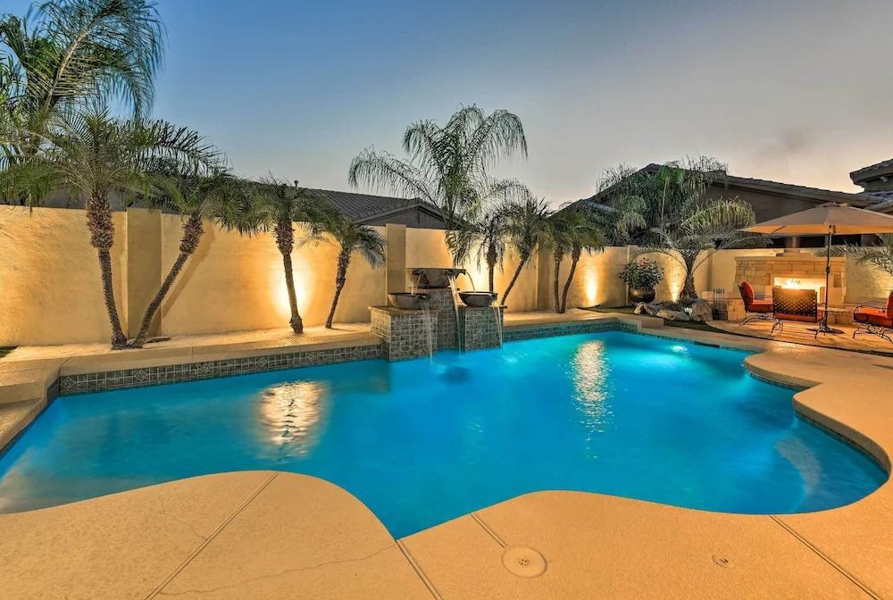 Heated Pool + Putting Green: Luxe Gilbert Home