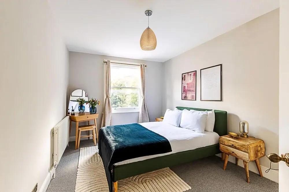 Lovely Bishops Park Flat