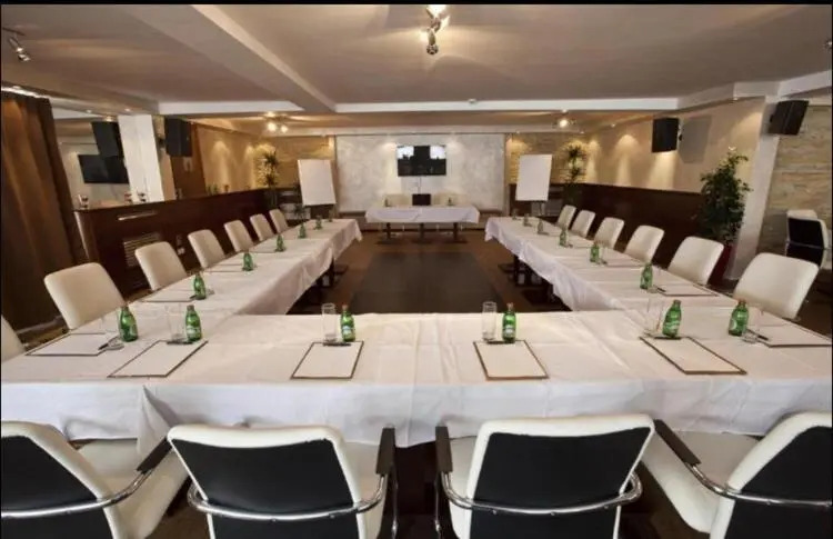 Apartment 111 at Zoned Apart Hotel & Spa - Apartman 111 u hotelu Zoned