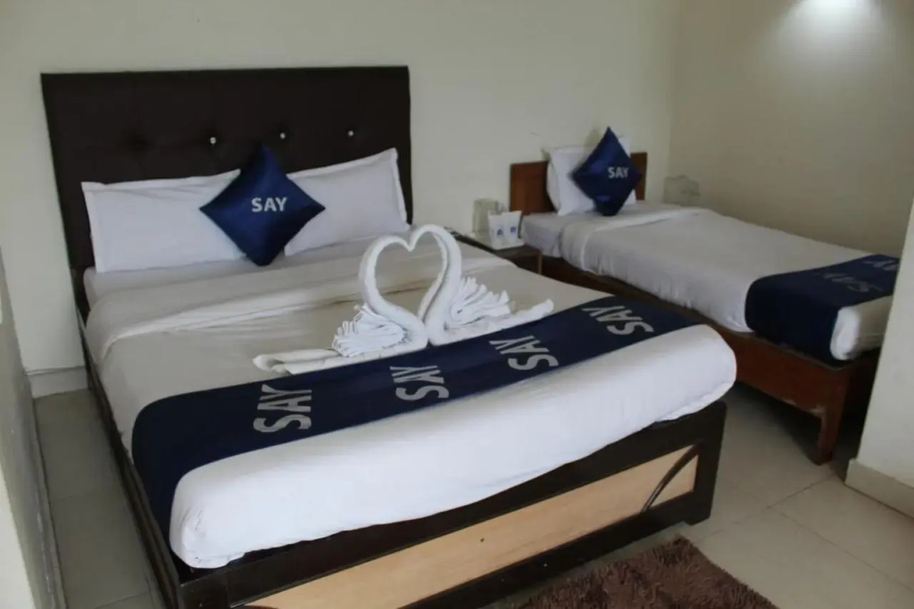 Say Rooms Hotel Deorali