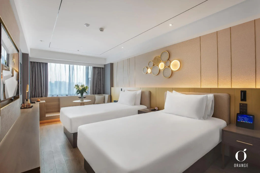 Orange Hotel Beijing Yansha Landmark River