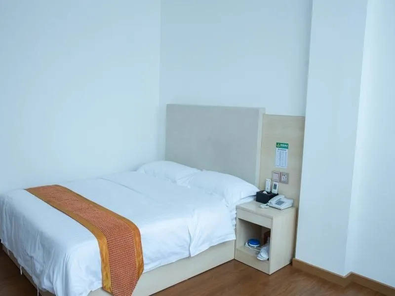 GreenTree Alliance Guangzhou Huadu District Tuanjie Village Airport Hotel
