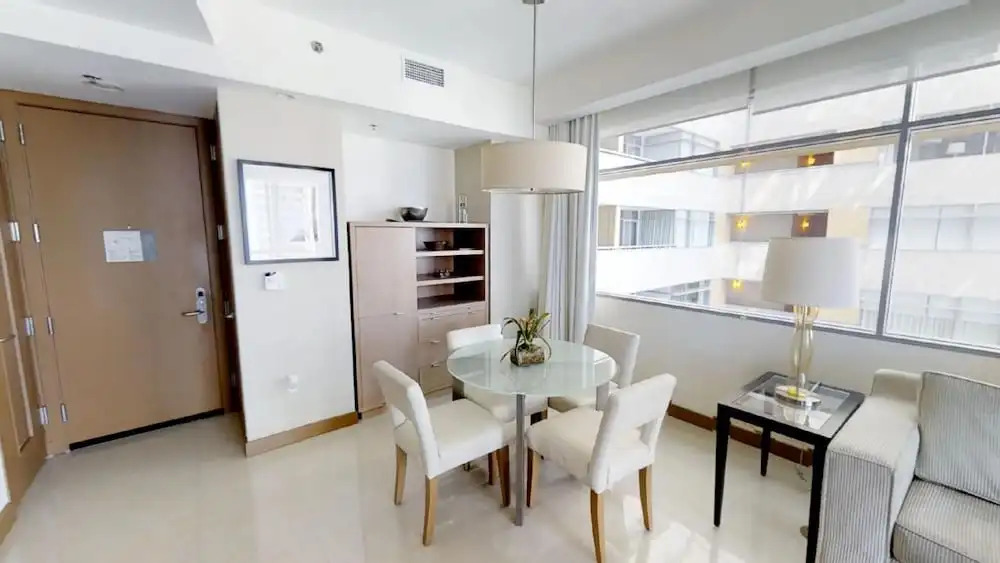 CitiScape - 1 BR Apt at Conrad Hilton