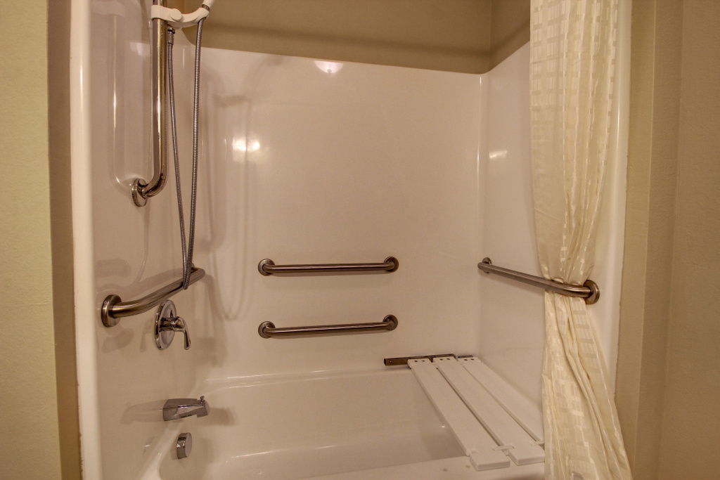 Cobblestone Hotel & Suites - Newton