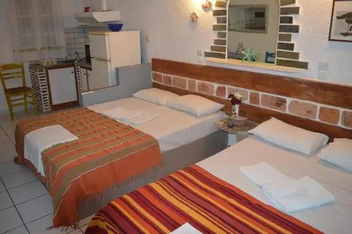 Aposperitis Rooms & Apartments