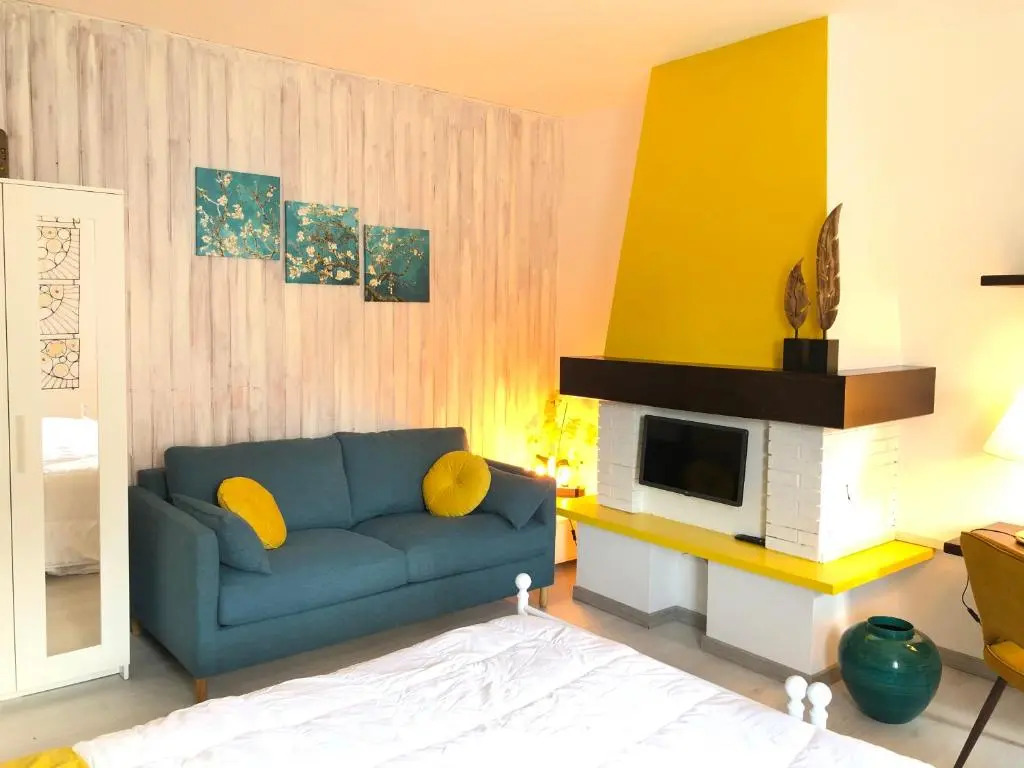 Clua Holiday House
