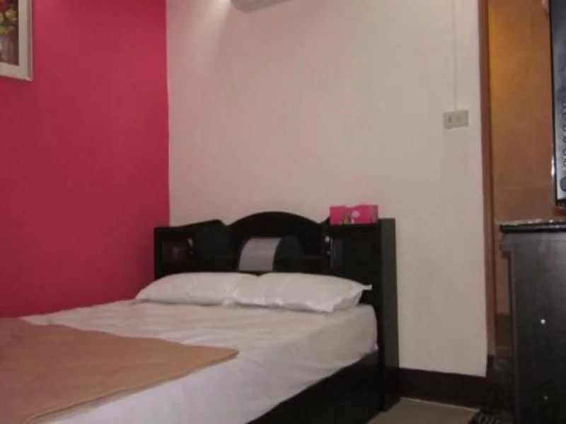 Inn 33