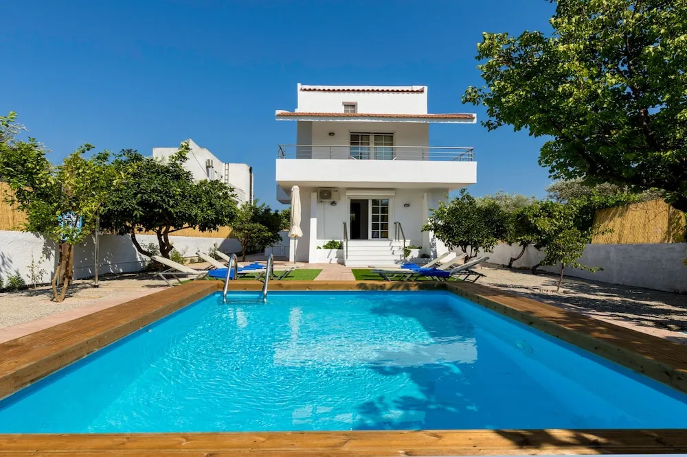 Afantou Golf Luxury Villa