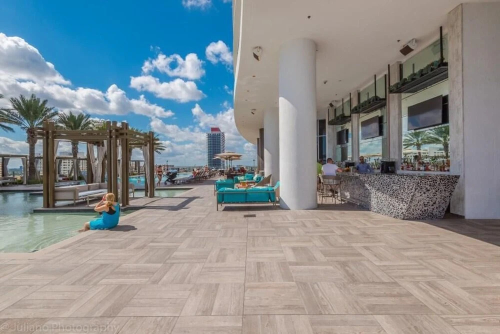 Hyde Beach Luxury -resort 1 Bedroom Apts by Redawning