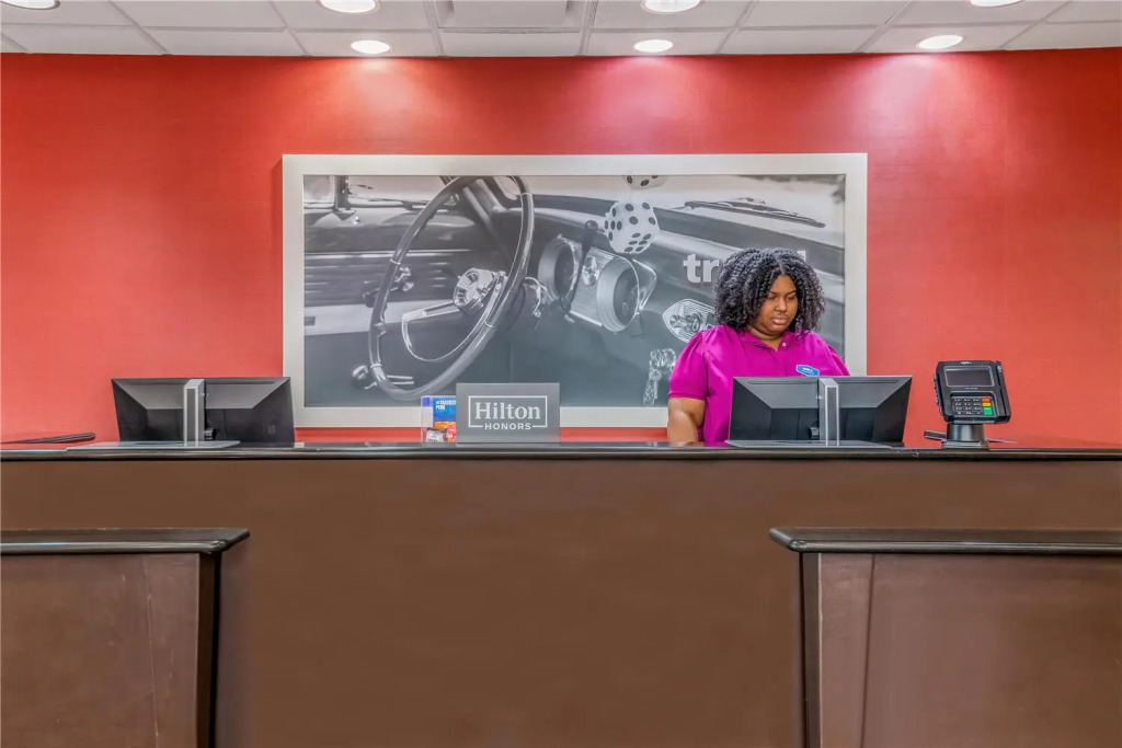 Hampton Inn & Suites Detroit/Airport Romulus