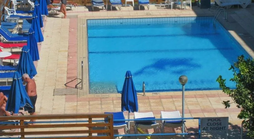 MAOURIS