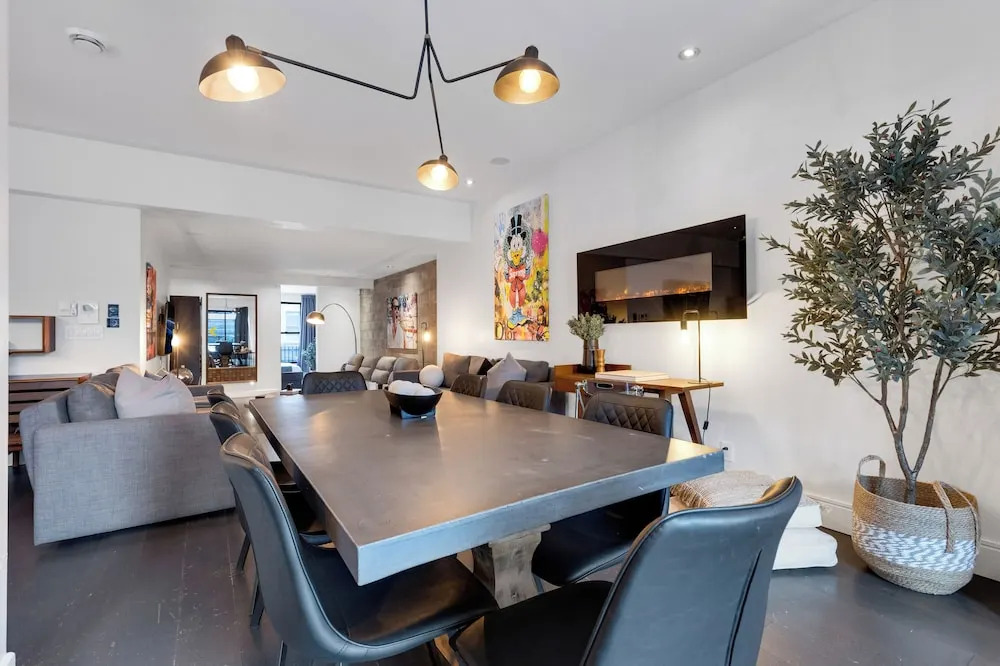 LiV MTL MTL Plateau Urban Suites Near Downtown Montreal