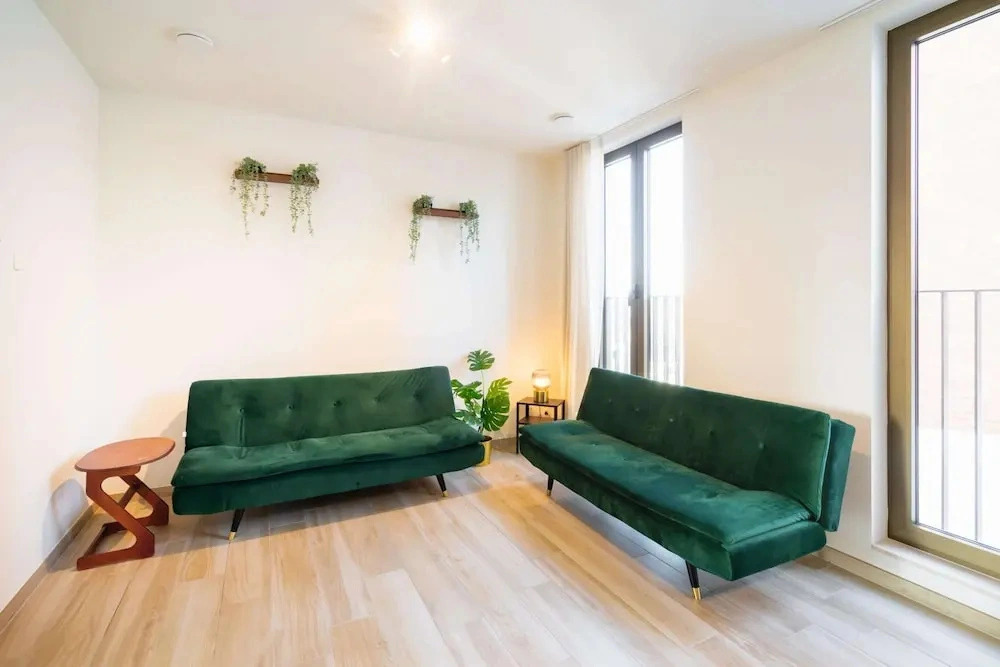 Urban Chic Apartment With Terrace
