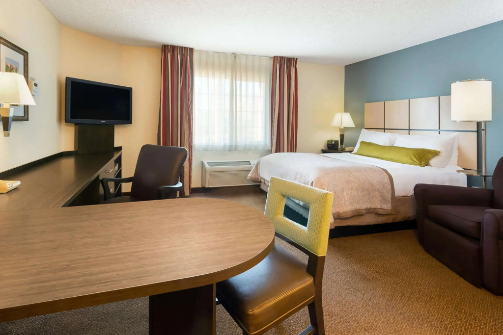 MainStay Suites - Wichita NE