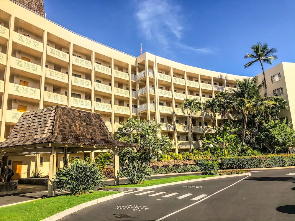Royal Mauian 503