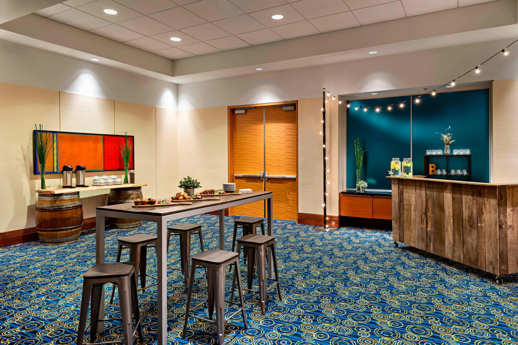 Marriott Montreal Airport In-Terminal Hotel