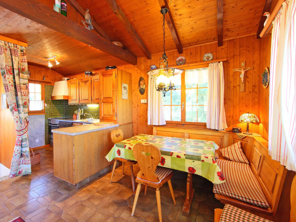 Chalet LAlouette by Interhome