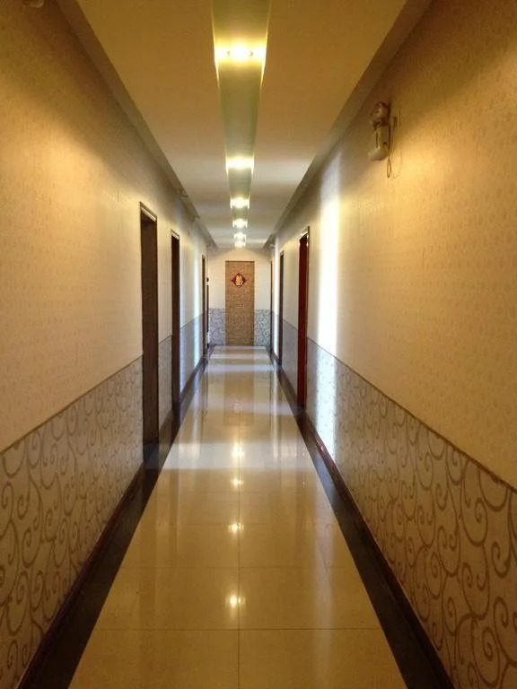 Qingdao Pianyiju Liansuo Hotel