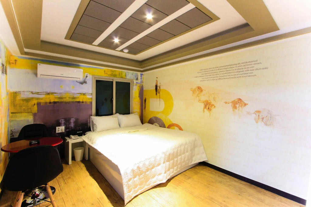 M2 motel
