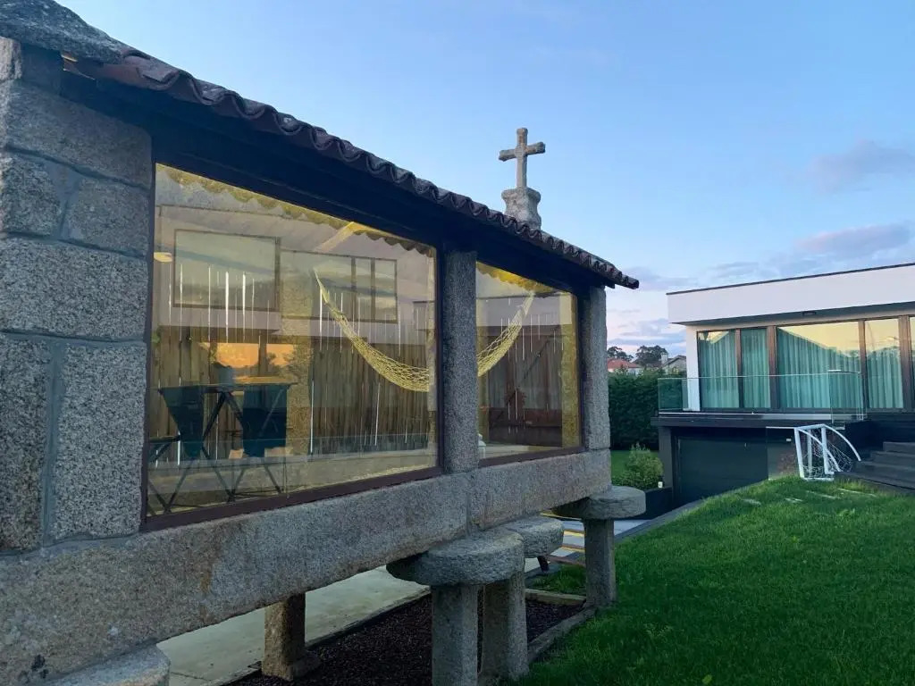 Pomba House