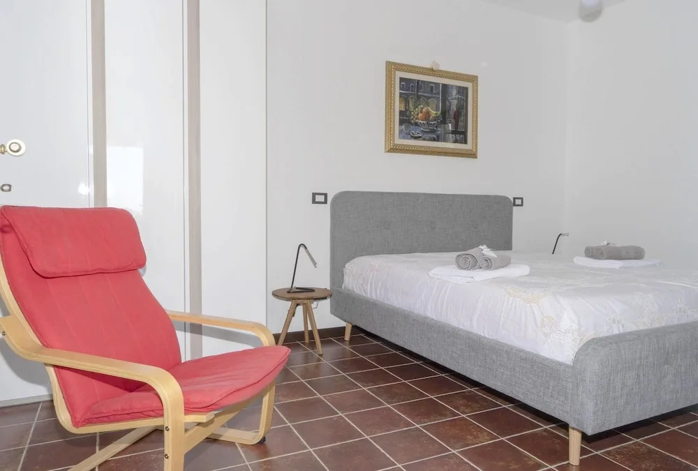Apartment With one Bedroom in Rosolini, With Wifi