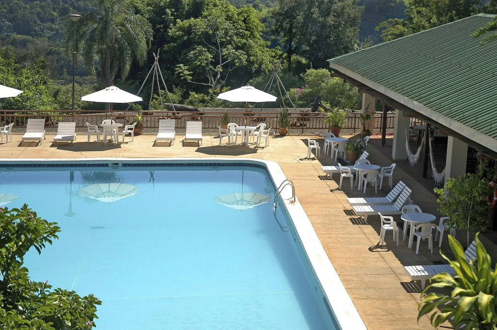 Hotel Raices Esturion