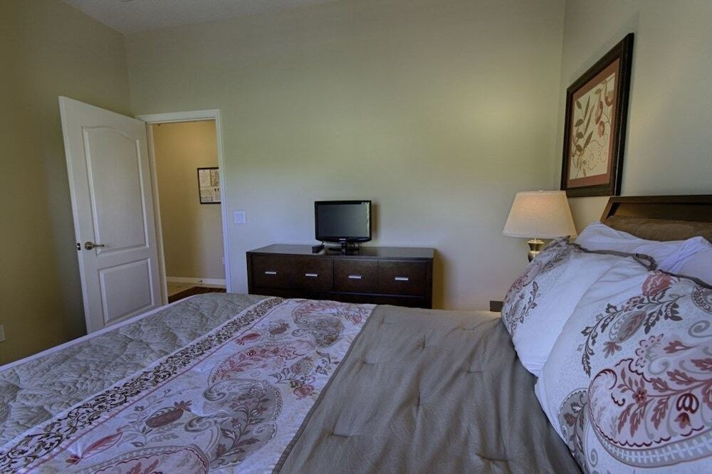 5 Br Townhome in Paradise Palms Resort - BRM 1617