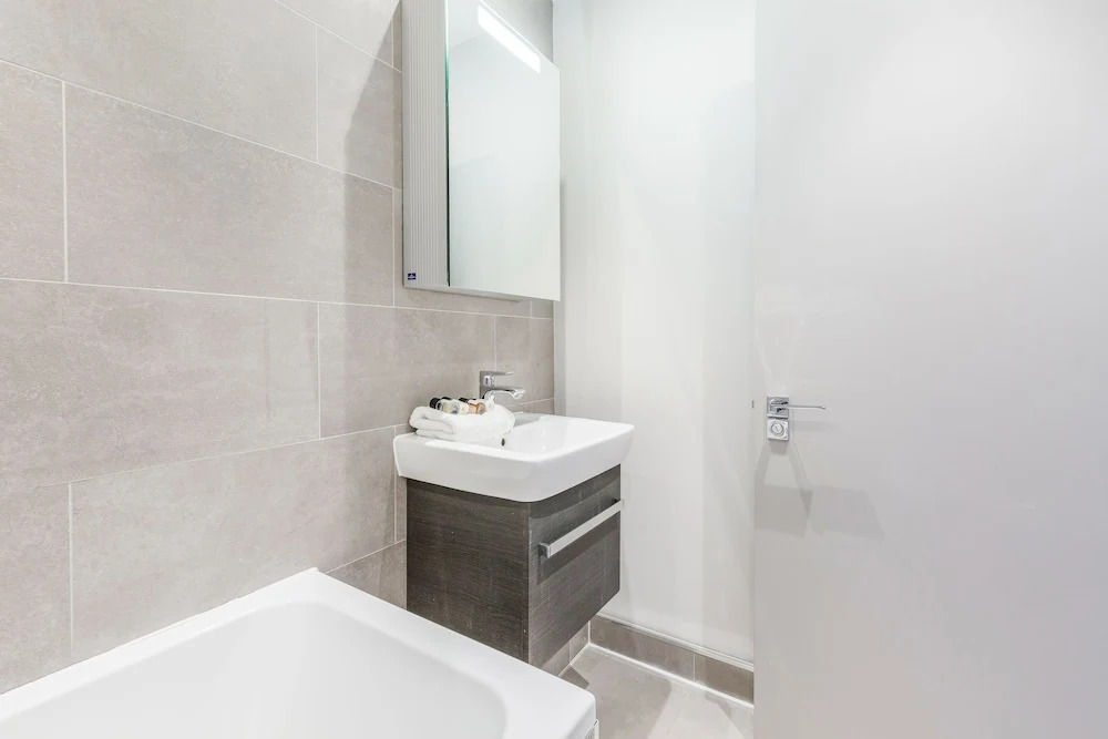 Roomspace Serviced Apartments - The Quadrant