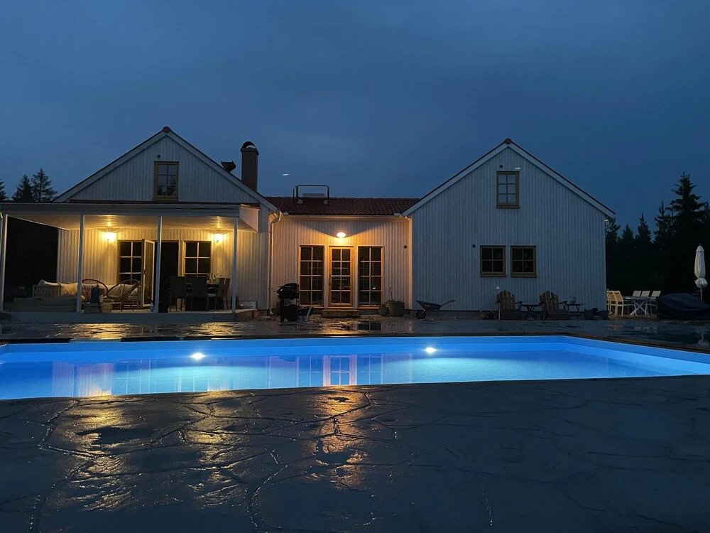 Villa Vitviken Sleeps 4 with Pool