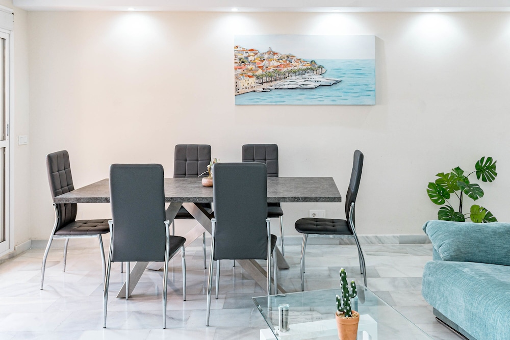 Bb.b5 - Spacious Apartment With Amazing View