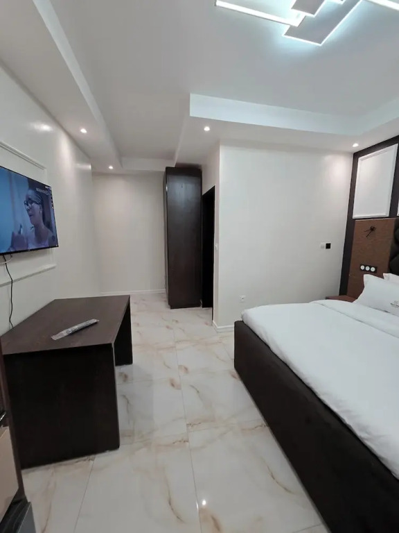Sunaa home Logpom
