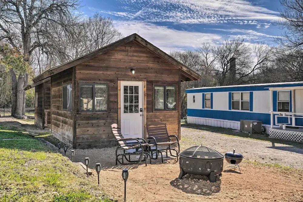 Lake Dunlap Studio w/ Shared Boat Ramp, Dock
