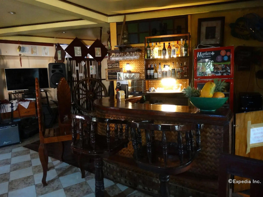 OYO 621 De Loro Inn