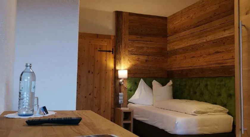 Hotel zum Weissensee