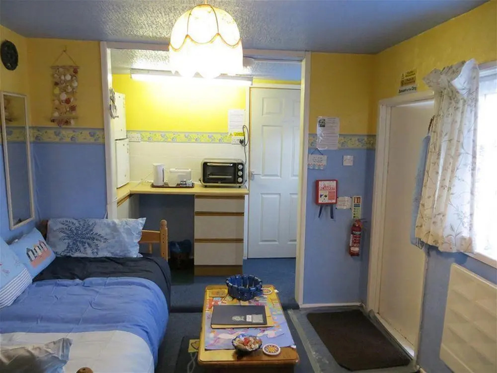 Dewolf Guest House