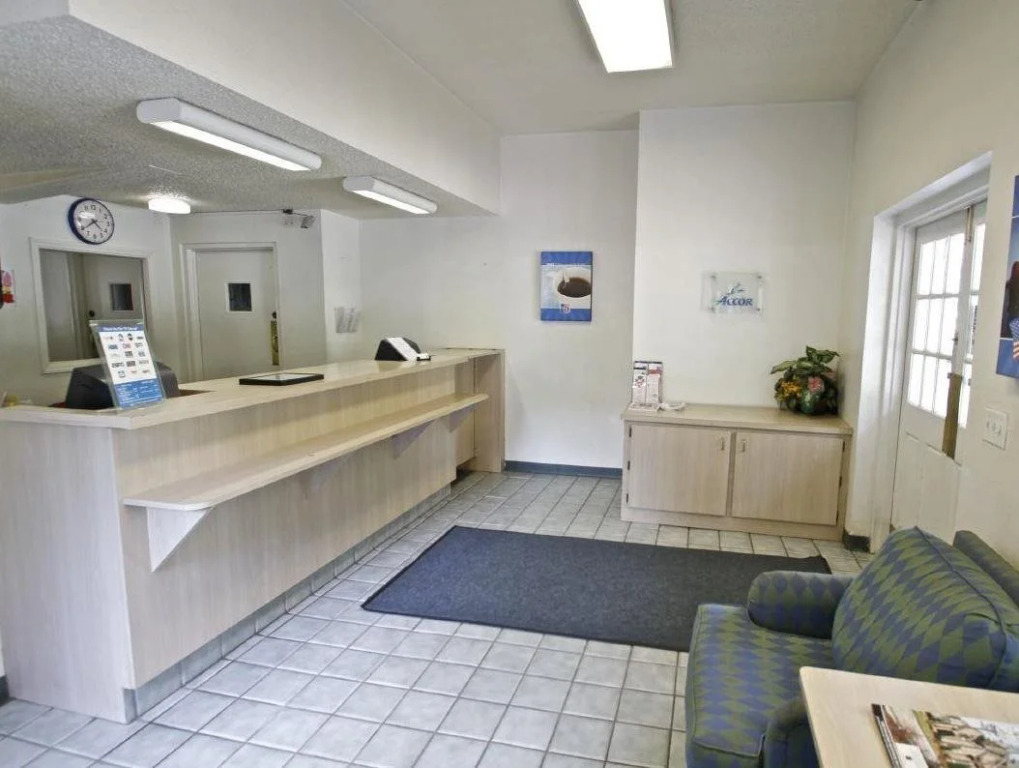 Motel 6-Raleigh, NC - Cary