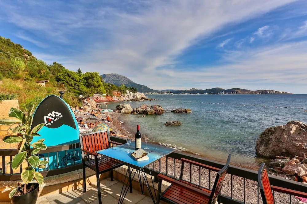 Apartments On The Coast