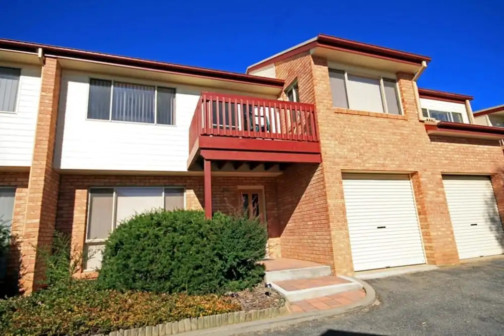 Beloka 9 - Overlooking Lake Jindabyne
