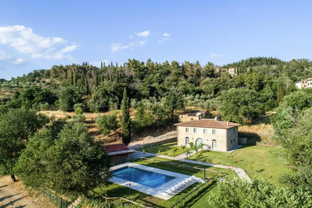 Beautiful Country House Villa Mezzavia With Private Pool in Costiglion Fiorentin