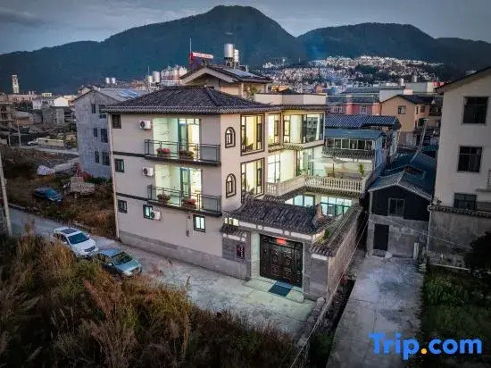 Hexie Luxury Wenquan Homestay