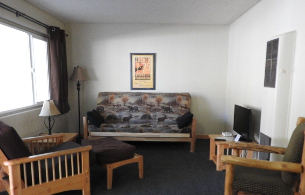 Gull Lake Lodge