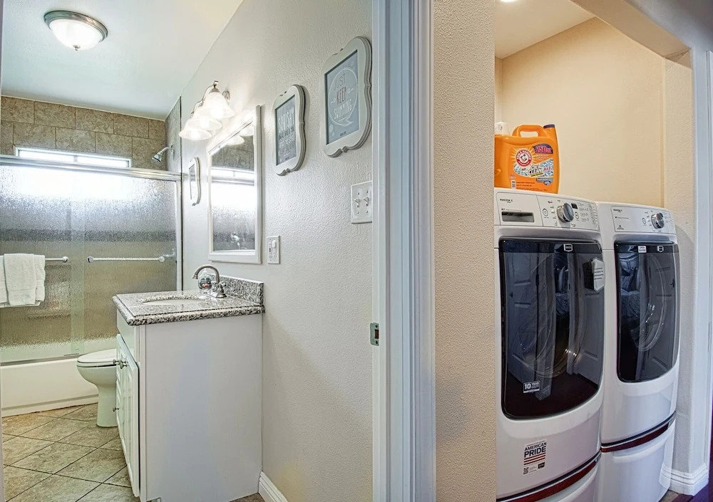 Babes in Toyland - 3 Br Home