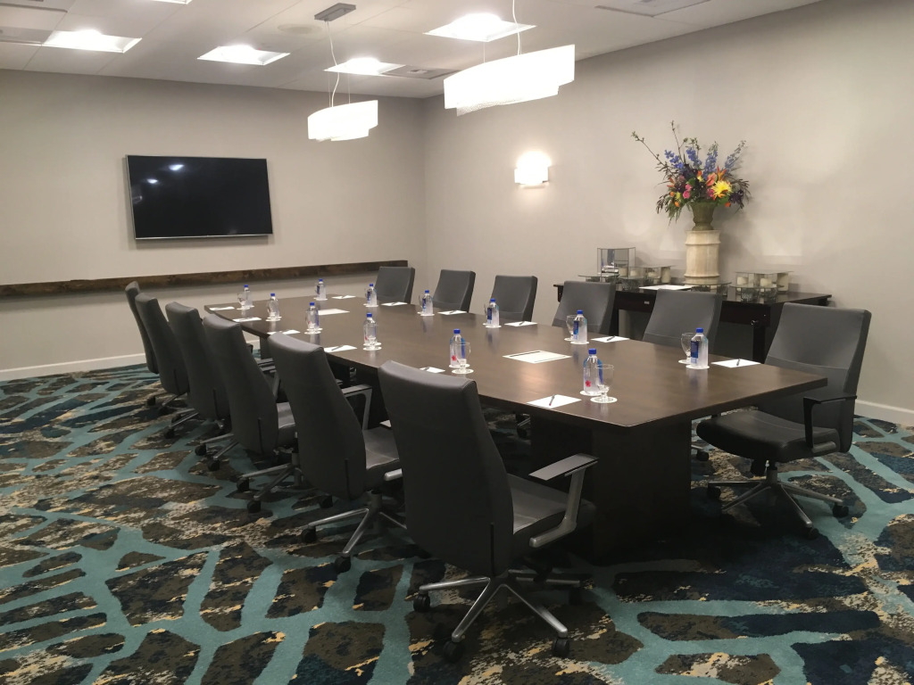 Crowne Plaza Ventura Beach by IHG