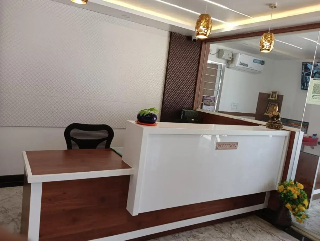 Villa Grand Hotel Near Kempegowda International Airport
