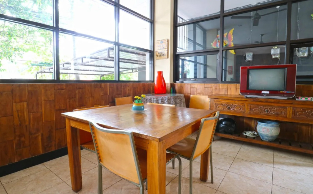 Kuta Bed and Breakfast PLUS