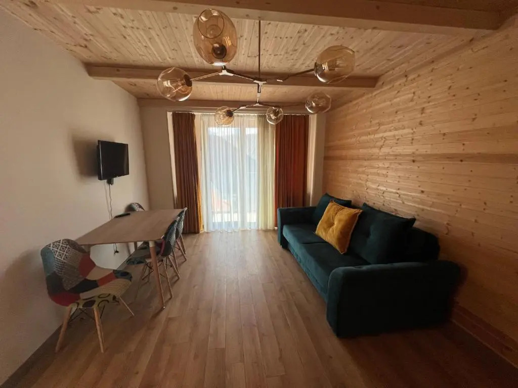 RedHubCo New Gudauri Loft 1, Redco 506